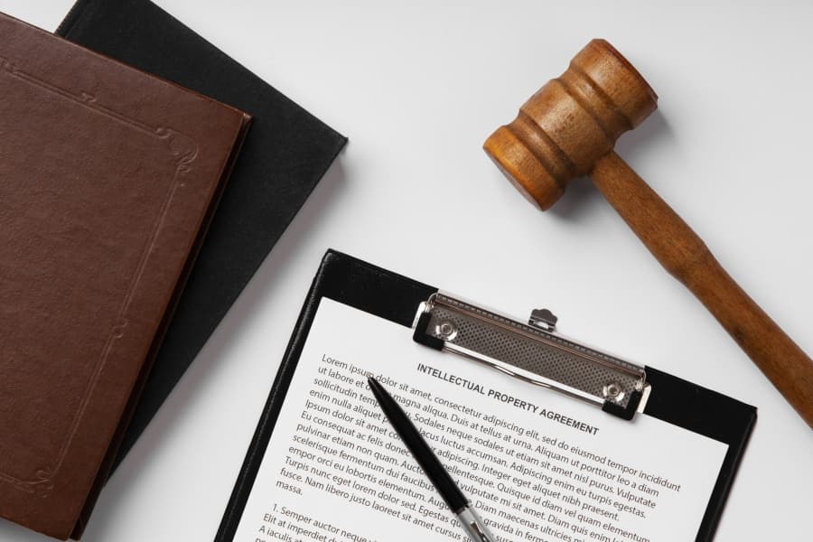Legal & Law Firms